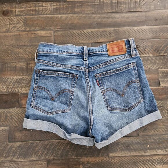 Levi's high-rise med-blue denim button fly shorts size 27 - Picture 6 of 6